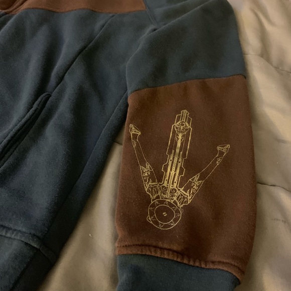 Assasins creed unity Bioworld sweater XS - Picture 6 of 6
